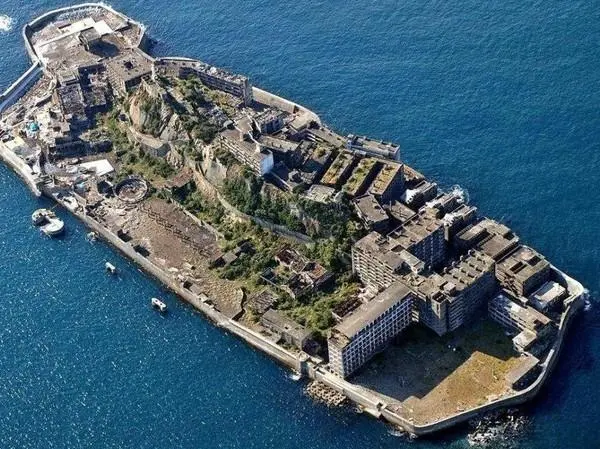 Gunkanjima: The Ghost Island That Was Once the World's Most Crowded City!